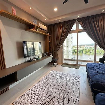 A.R Homestay Riverine Condominium Кучинг Экстерьер фото